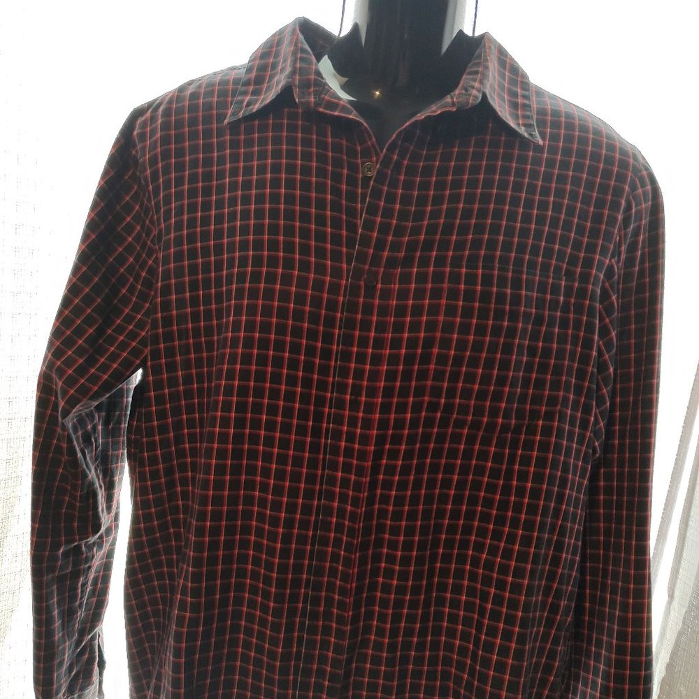 Men's M Chaps Black and Red plaid Button Down Shirt